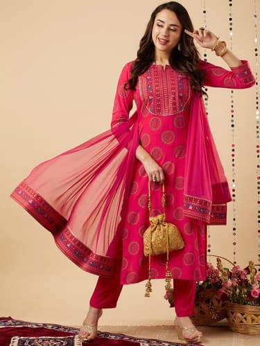 Divastri Women Elegant Kurta Pant Dupatta Set