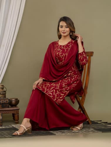 Jayleen Women Kurta Sharara Set β Floral Print, Comfortable Cotton